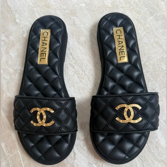 Chanel Slide Sandals Quilted Lambskin Size 38 - Picture 3 of 14